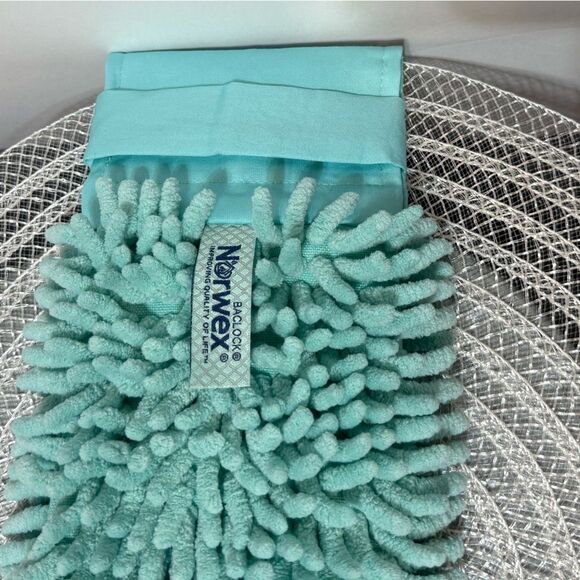 Norwex Chenille Sea Mist Hand Towel NWOT - Picture 8 of 9